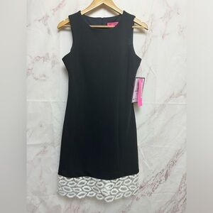 NWT Betsey Johnson Petites Lip Lace Hem Sheath Dress - D1